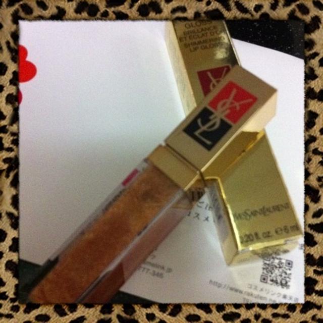 YSL ゴールドのグロス