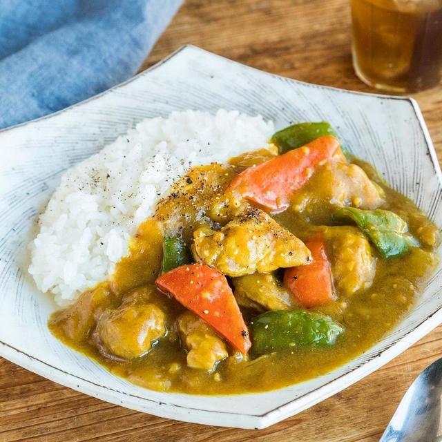 ごろっと具材で食べ応えあり！中華風チキンカレー