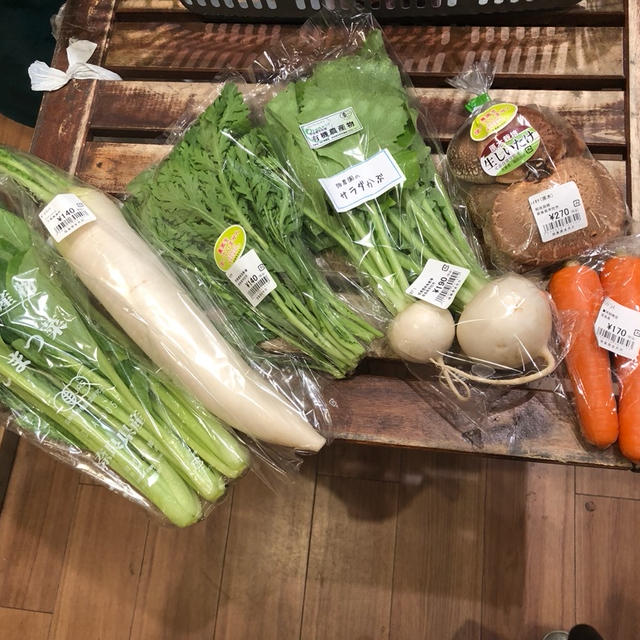 類農園直売所の野菜で料理　　大阪・西中島南方駅前にある良質な旬の新鮮野菜がリーズナブル