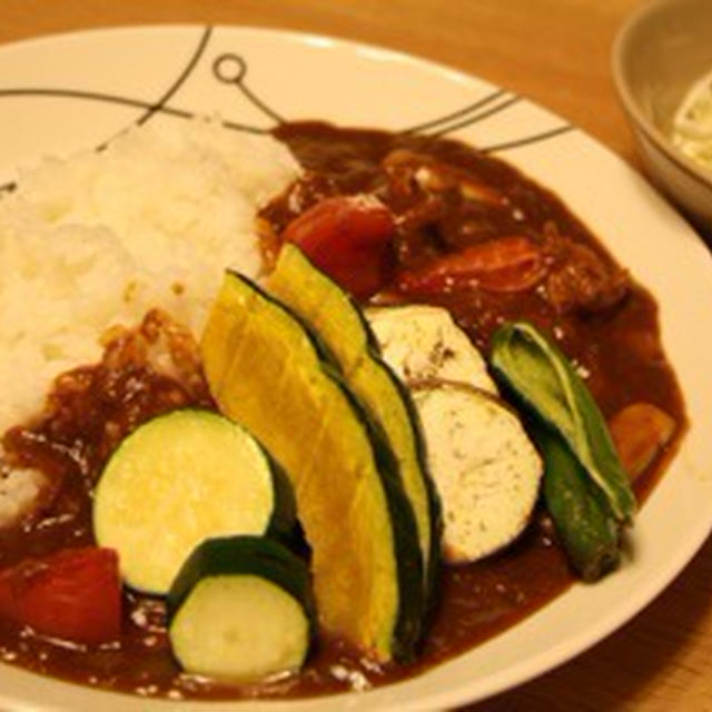 暑さも吹き飛ぶ！夏野菜カレー