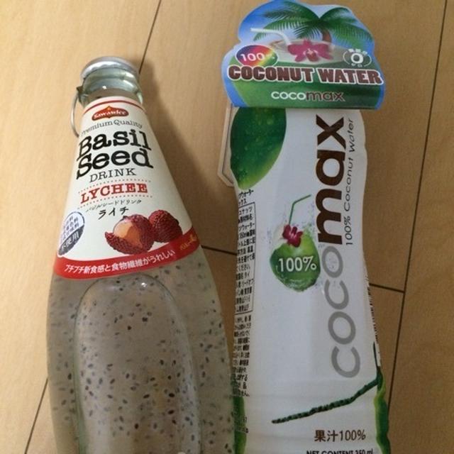 チアシードとココナッツウォーター