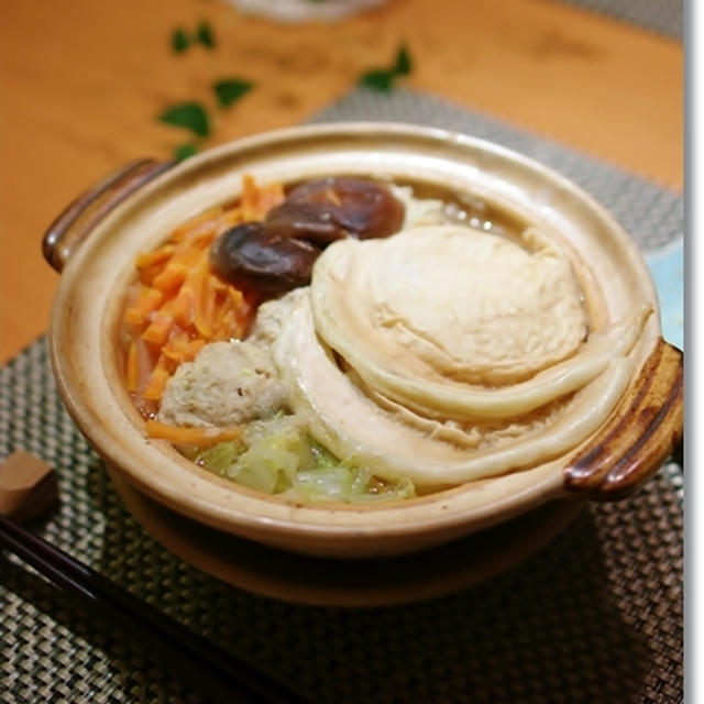 【　せんべい汁のお鍋　】