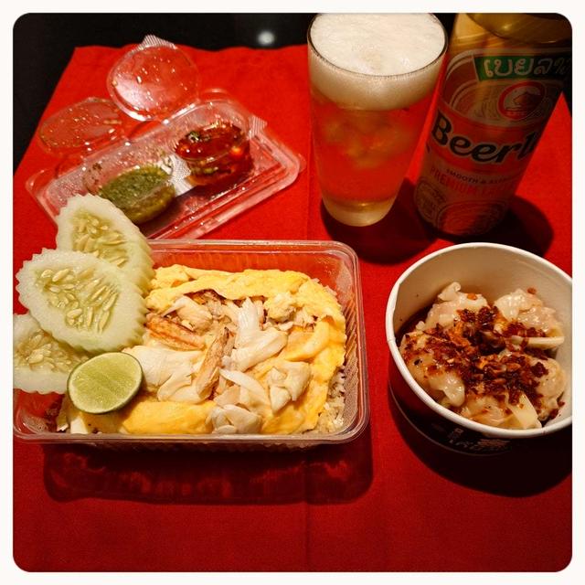 タイ出張・カニチャーハンとトムヤム餃子☆