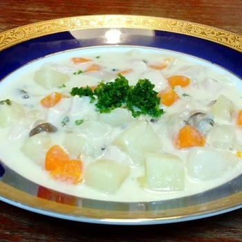 鶏胸肉で「チキンクリームチャウダー」