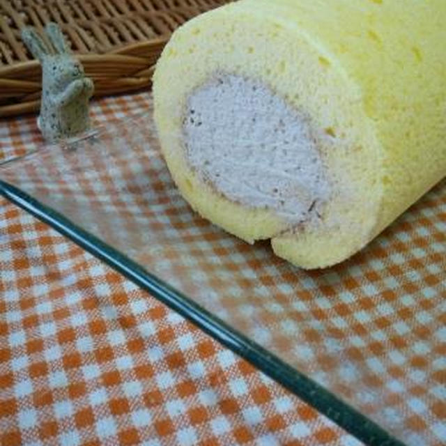 モカクリーム入り、米粉ロール作りました！