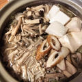中華風湯豆腐　鶏ガラスープの素に花椒や五香粉効かせて温かく