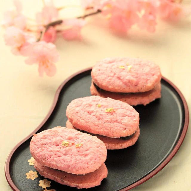 * 春爛漫 ♡ 桜葉のダックワーズ♪