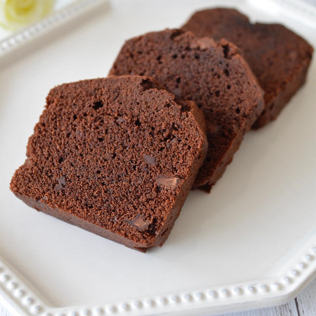 板チョコでもおいしい！チョコパウンドケーキ