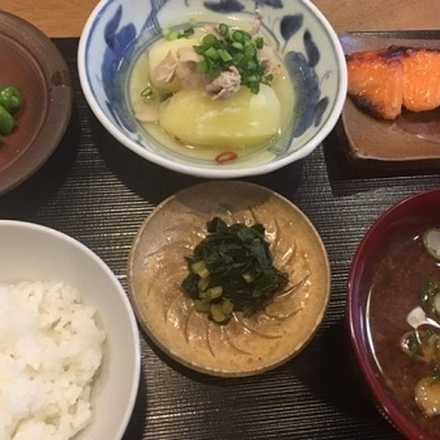 サーモンの西京漬けで定食