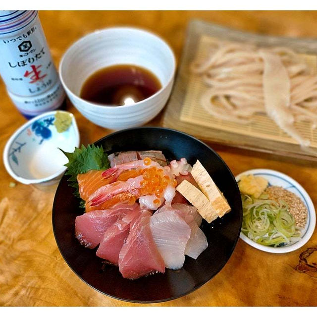 海鮮丼とコシ最強の手打ちうどんランチセット「憩居酒場 えん」＠東岩槻
