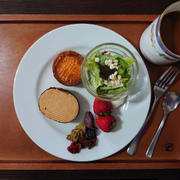 秀逸ファミマスイーツ！生チョコサンドコーヒー♪レアチーズエクレア♪Kiriクリチアイス♪
