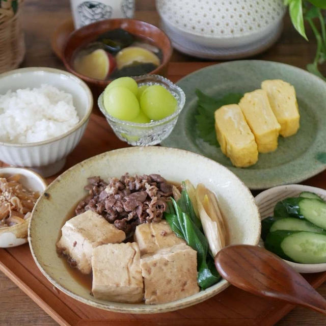 作り置きの肉豆腐で昼ごはん