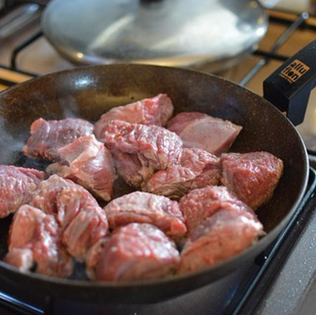 《簡単お肉のレシピ》フライパンひとつで超簡単♪ガッツリお肉の人気レシピ