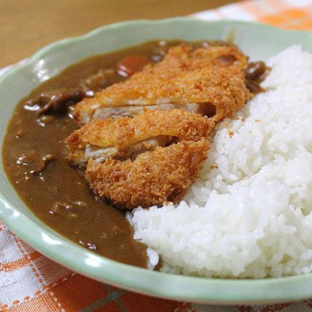 カツカレーでうちごはん（レシピ付）と鳥海山で山菜採り（たらの芽・わらび）