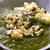 小松菜のグリーンカレーと水煮大豆のチーズ風