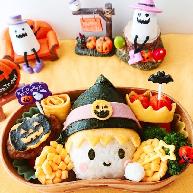 魔女っこちゃんおにぎりでハロウィン弁当〖デコ弁〗  #平日お昼ご飯はお弁当or外食
