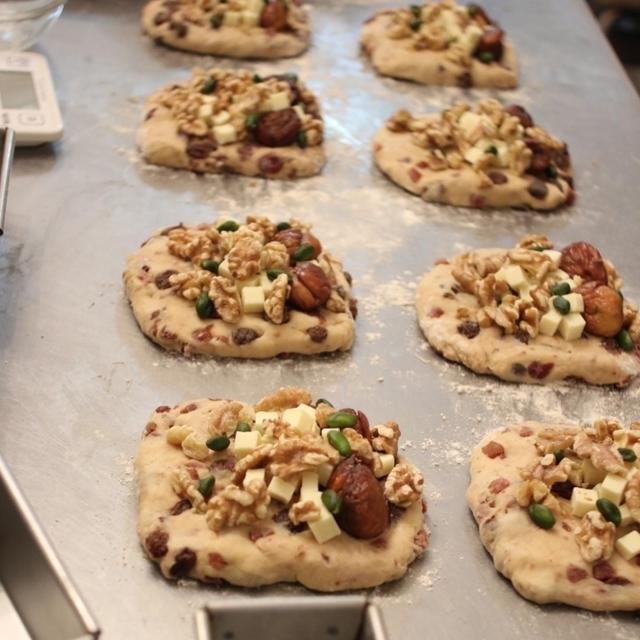 チーズケーキシュトーレン、本日発送完了となります。ありがとうございました。