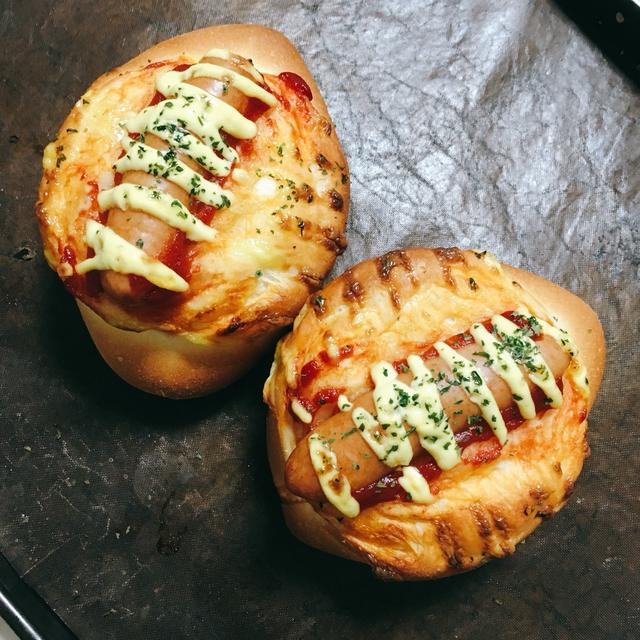 こんな時でもパン焼いてる…