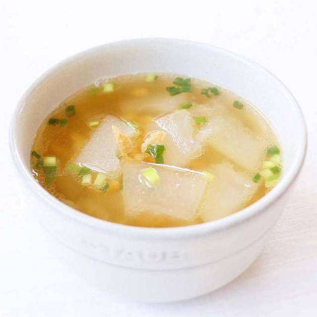 ベトナム定番スープ【冬瓜と干しエビのスープ】Canh bau nau tom kho