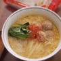 鶏団子のピリ辛フォー