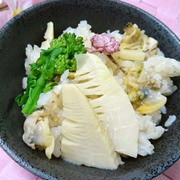 たけのことあさりの炊き込みごはん