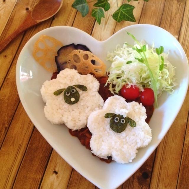 ひつじのショーン＊おにぎり乗っけたデコカレー