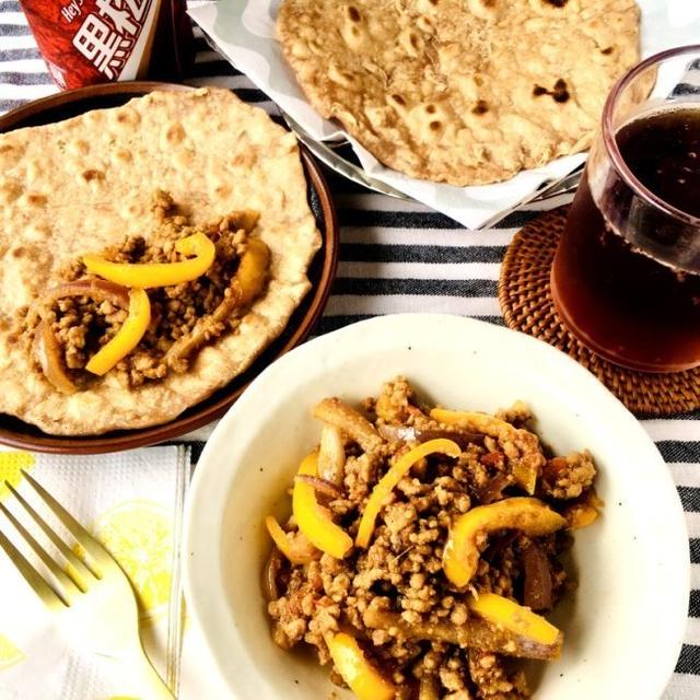 チャパティ作り＆パプリカのカレー炒め添え