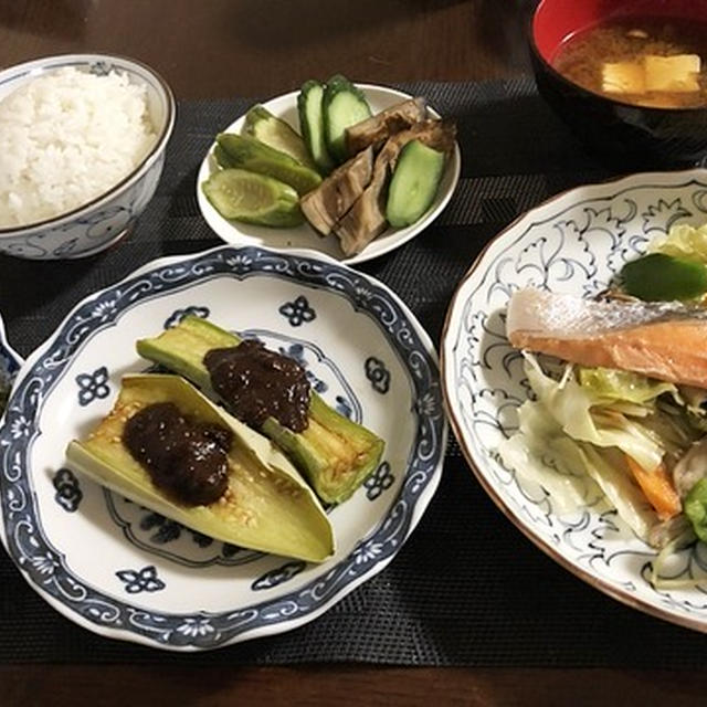 新学期早々(;^_^A＆塩鮭と野菜の酒蒸し