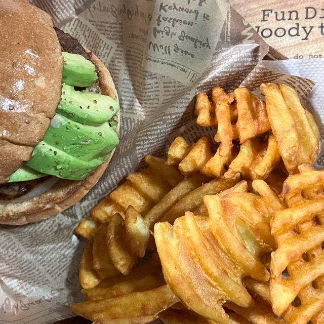 おうちでご飯☆アボカドバーガー