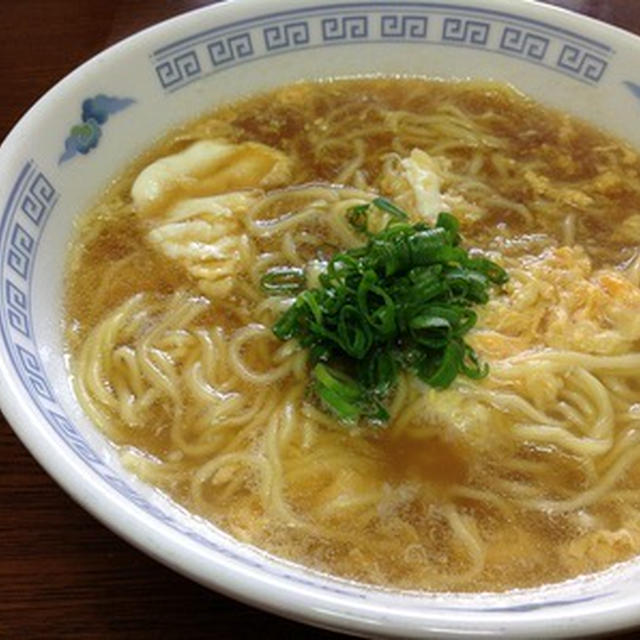 お昼は簡単に「日清 ラ王袋麺 醤油味」