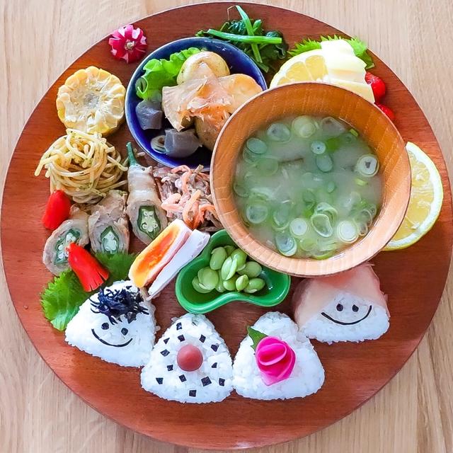 おにぎりワンプレート朝ごはん⚐