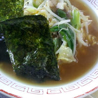 ラーメン屋さんでおひるごはん