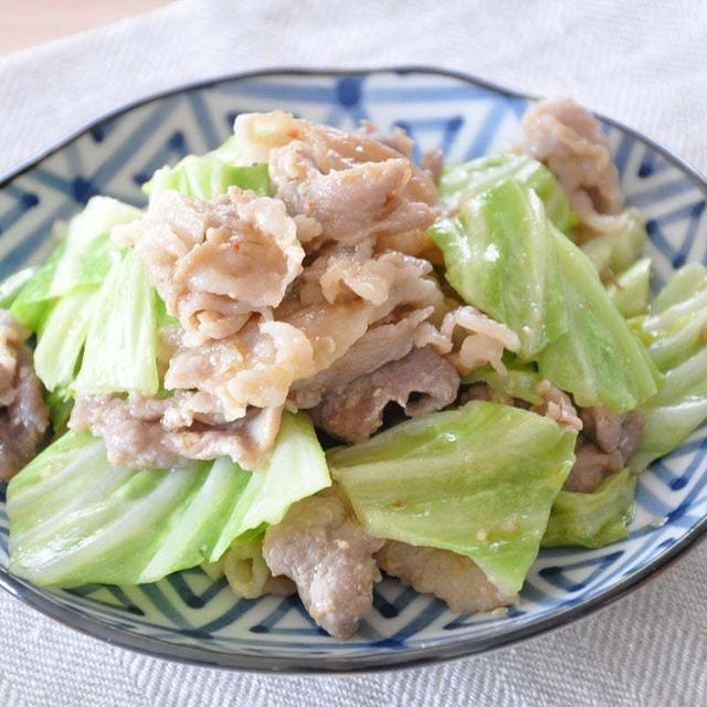 【今日の献立】ご飯がモリモリ食べたくなる！こくウマ「キャベツと豚こまのみそ炒め」