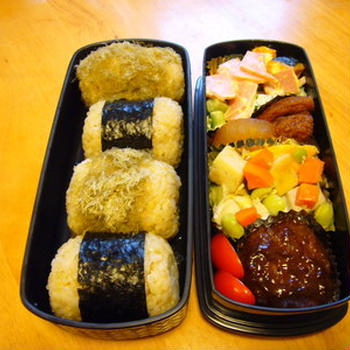 おにぎり弁当