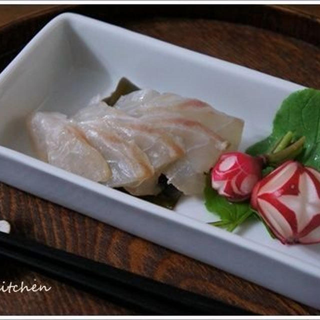 おせちにあと一品。簡単：鯛の昆布〆のレシピ。と、年賀状。