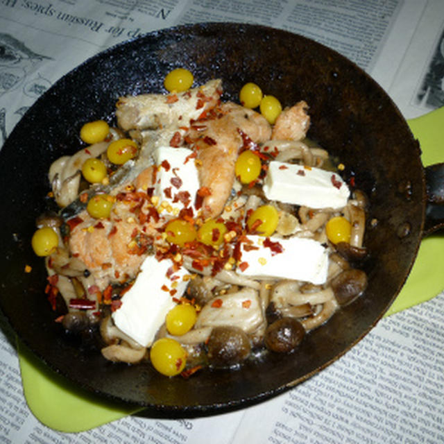 銀杏･シメジ･サーモン＋チーズ炒めのタパス