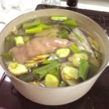 晩ご飯は豚足*
