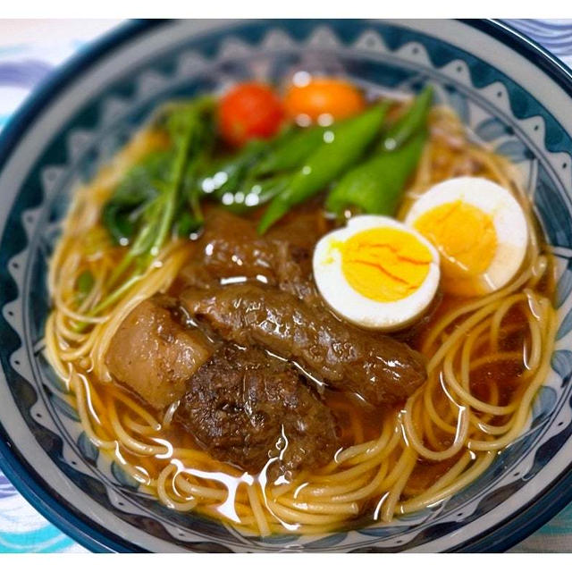 「オリーブ牛すじのワイン煮とオリーブ醤油ラーメンセット」お取り寄せ