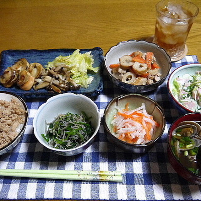 【夕食】ほたてのバター焼き・筑前煮（寿司屋風）・鶏そぼろごはん…