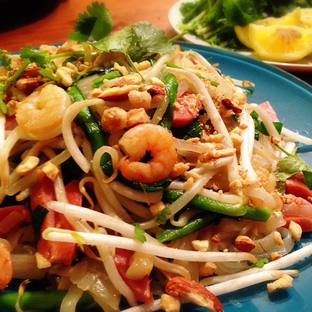 タイの焼きそば！ 有りもの野菜たっぷりでパッタイ&ジャーマンポテト