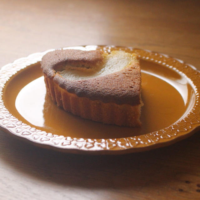 梨のタルト型ケーキ