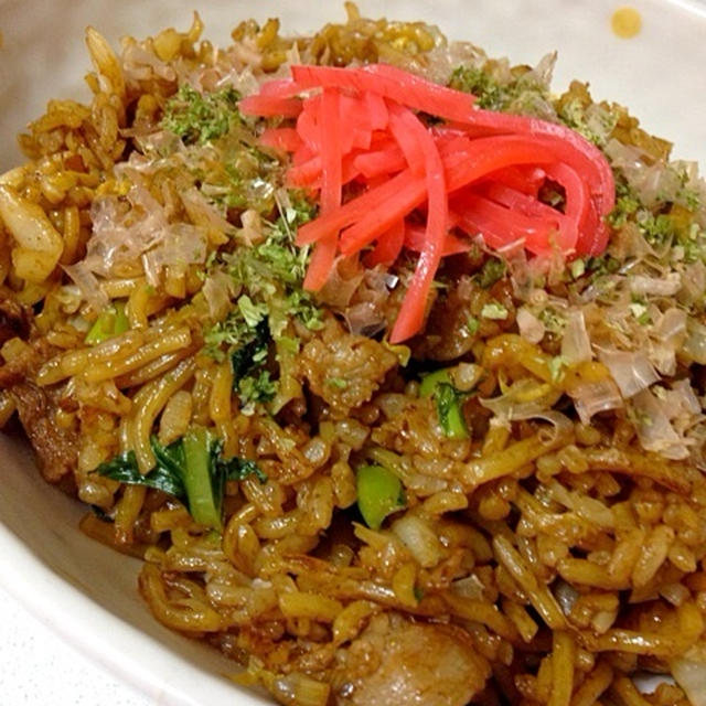 めっちゃオススメ❗️神戸のB級グルメ そばめし✨