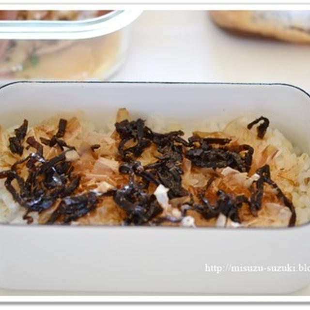 ご飯が食べやすい海苔べんとうの詰め方
