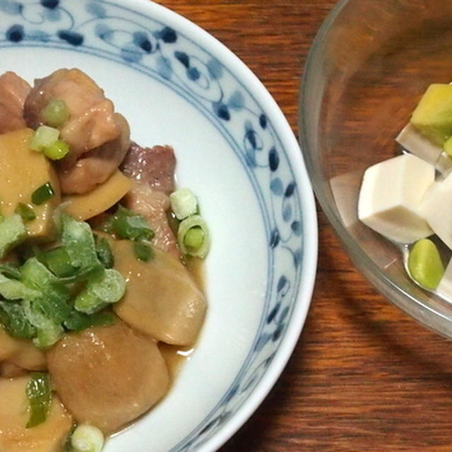 豚肉と里芋の煮物とアボカド豆腐