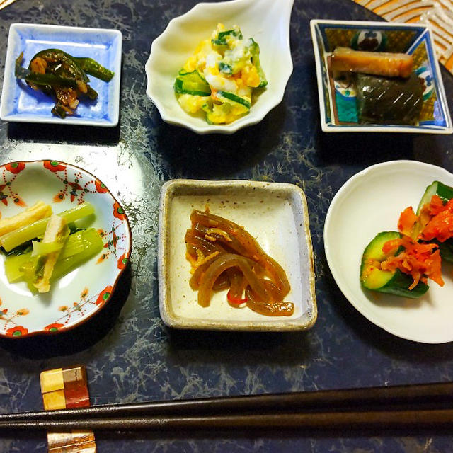 作り置きお野菜系小鉢６品で軽く深夜晩酌