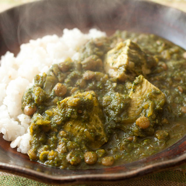 チキンサグカレー　レトルトのミートソース入り