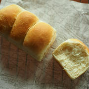 捏ねないパン！　基本の丸パンと、ミニ食パン