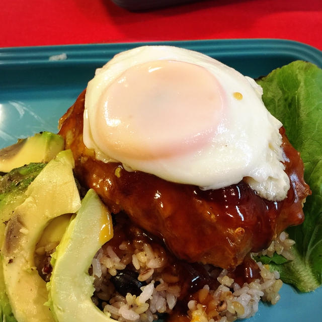 トーフバーグロコモコ丼