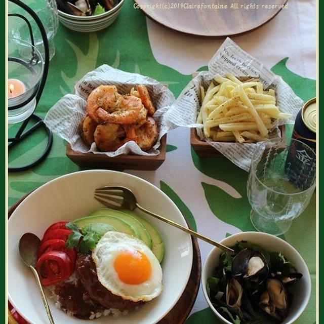 ロコモコ丼！とハワイアン～♪
