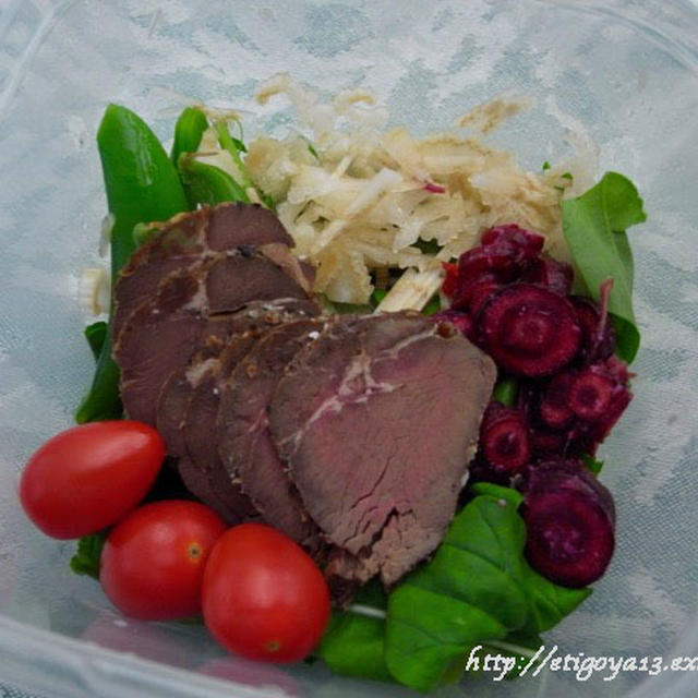 蝦夷鹿パストラミ２サラダと筍湯葉おこわ弁当